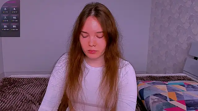 Janie JJ Curvie online show from May 26, 4:10 am