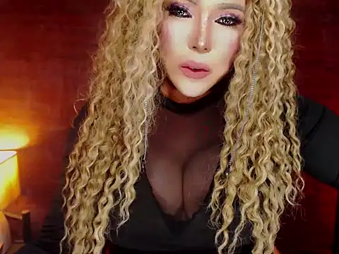 Snapshot of AutofellatioTS chatting on November 11, 7:52 pm AutofellatioTS online show from November 11, 7:52 pm