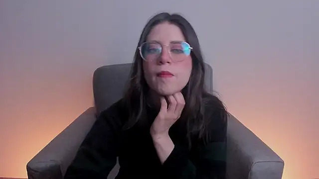 Snapshot of HazelKush chatting on November 13, 10:24 pm HazelKush online show from November 13, 10:24 pm