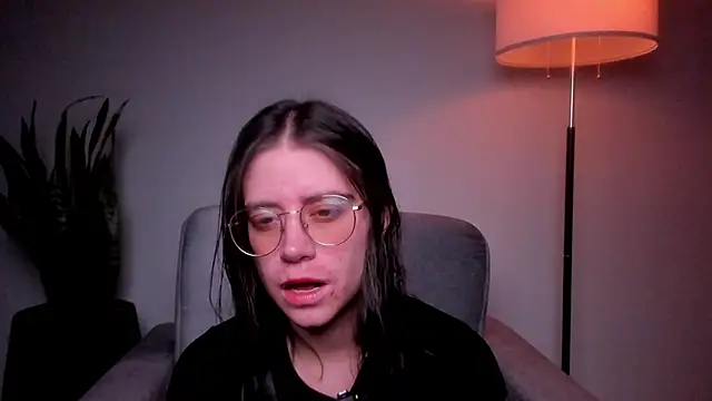 HazelKush online show from February 22, 10:22 pm