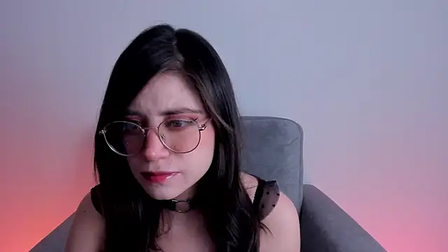 Snapshot of HazelKush chatting on December 1, 10:43 pm HazelKush online show from December 1, 10:43 pm