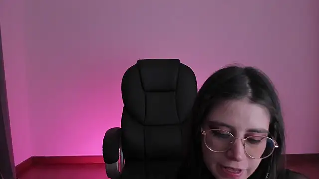 Snapshot of HazelKush chatting on October 14, 9:58 pm HazelKush online show from October 14, 9:58 pm