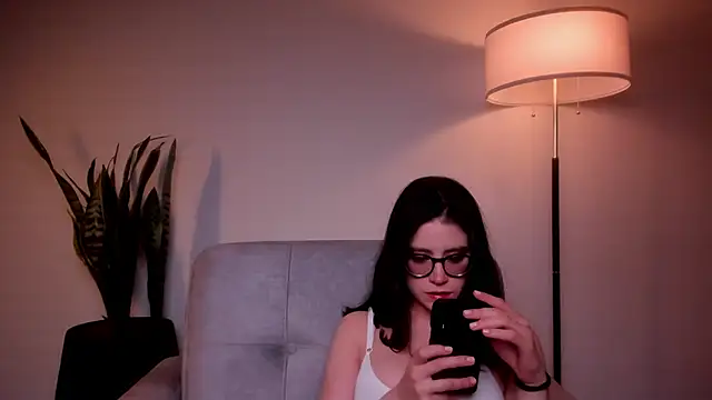 HazelKush online show from March 19, 10:21 pm