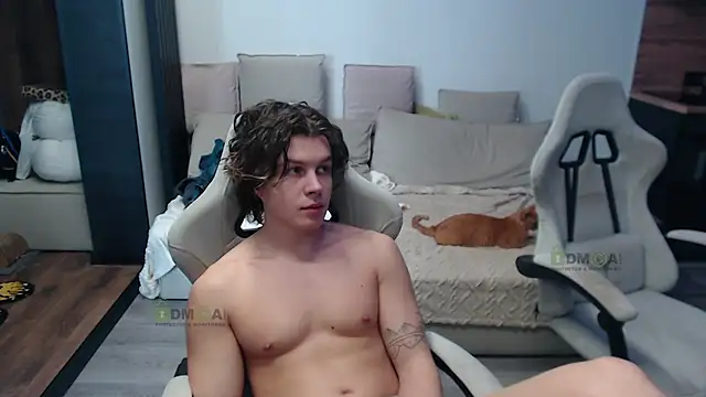 Snapshot of Sunny-Girl1 chatting on February 21, 7:32 am Sunny-Girl1 online show from February 21, 7:32 am