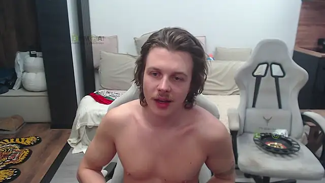 Sunny-Girl1 online show from April 17, 10:45 pm