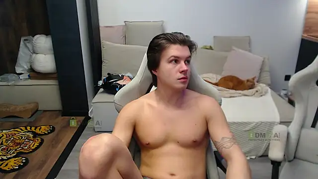 Snapshot of Sunny-Girl1 chatting on January 6, 7:45 am Sunny-Girl1 online show from January 6, 7:45 am