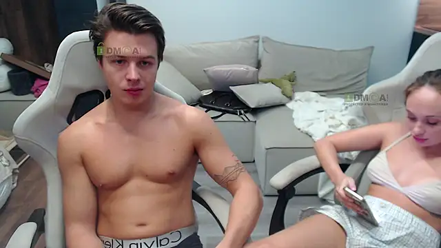 Snapshot of Sunny-Girl1 chatting on October 22, 7:30 am Sunny-Girl1 online show from October 22, 7:30 am