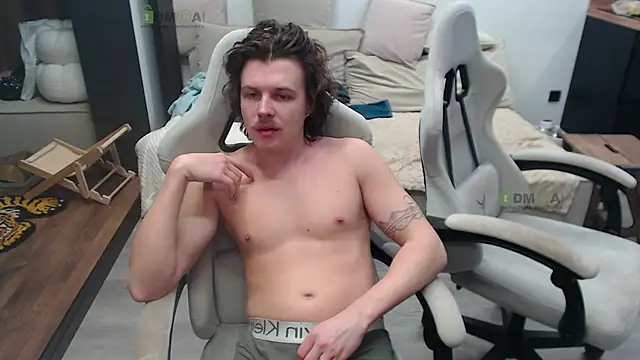 Sunny-Girl1 online show from April 4, 4:35 pm