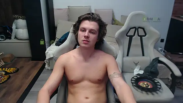 Snapshot of Sunny-Girl1 chatting on February 26, 8:31 pm Sunny-Girl1 online show from February 26, 8:31 pm