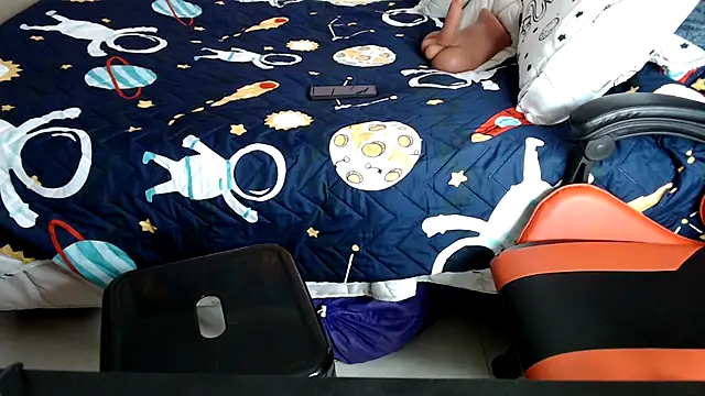 Snapshot of ArrangedFoot chatting on November 28, 9:37 pm ArrangedFoot online show from November 28, 9:37 pm