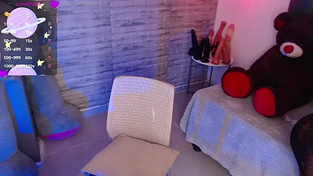 Snapshot of TinnaCobb chatting on June 9, 4:08 pm TinnaCobb online show from June 9, 4:08 pm