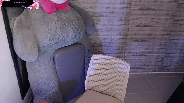 TinnaCobb online show from January 10, 12:44 pm