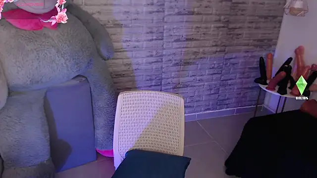 TinnaCobb online show from February 12, 3:34 pm