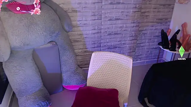 TinnaCobb online show from February 21, 11:34 am