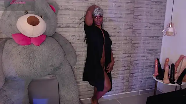 TinnaCobb online show from March 13, 4:12 pm