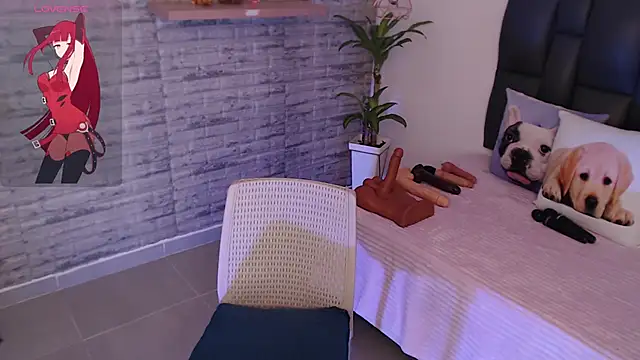 TinnaCobb online show from March 6, 2:40 pm