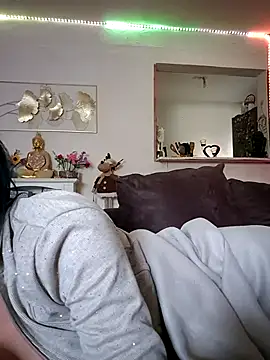 Snapshot of misscectito13 chatting on February 4, 11:38 am misscectito13 online show from February 4, 11:38 am