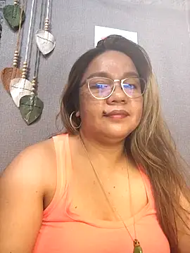 ambersmile online show from April 8, 12:12 am