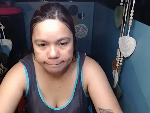 ambersmile online show from October 18, 9:28 pm