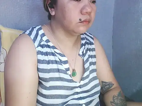 ambersmile online show from April 6, 11:28 pm