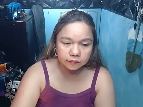 ambersmile online show from April 23, 3:24 am