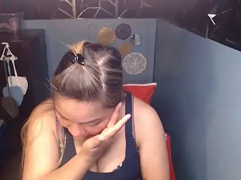 ambersmile online show from October 12, 11:00 am