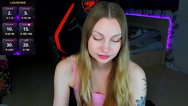 BiMolly online show from April 2, 10:27 pm