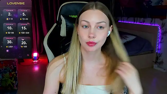 BiMolly online show from November 18, 7:50 pm