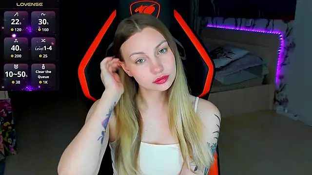 BiMolly online show from March 25, 9:46 pm