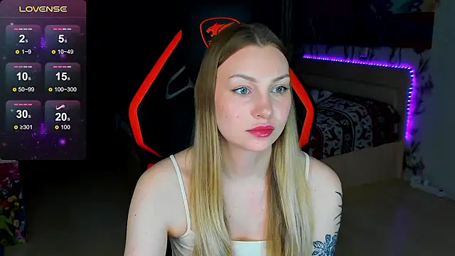 BiMolly online show from March 8, 4:32 pm