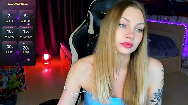 BiMolly online show from October 21, 6:51 pm