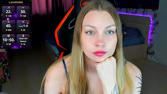 BiMolly online show from April 13, 11:25 am