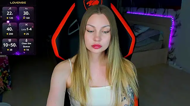 BiMolly online show from March 26, 6:39 pm