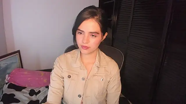 Snapshot of mia_collins_x chatting on September 11, 8:31 pm mia collins x online show from September 11, 8:31 pm