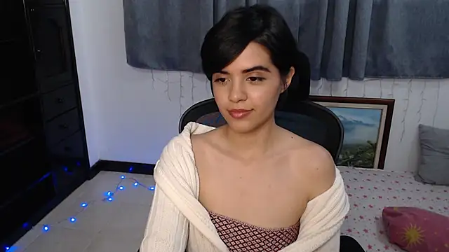 mia collins x online show from May 31, 2:06 am