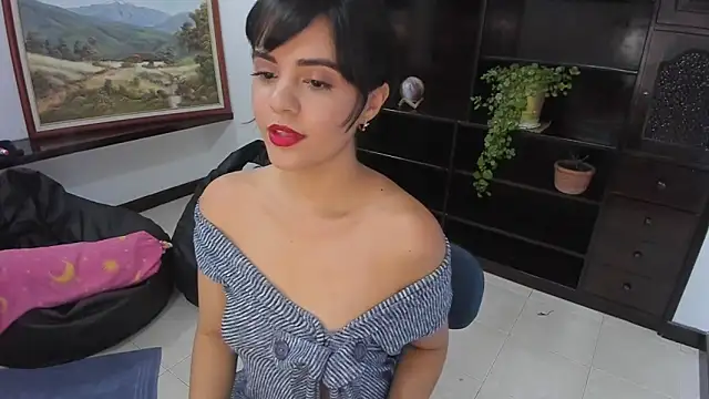 Snapshot of mia_collins_x chatting on March 17, 2:45 pm mia collins x online show from March 17, 2:45 pm
