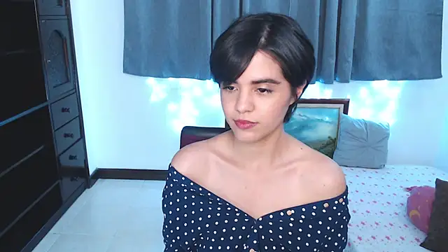 mia collins x online show from April 17, 2:36 am