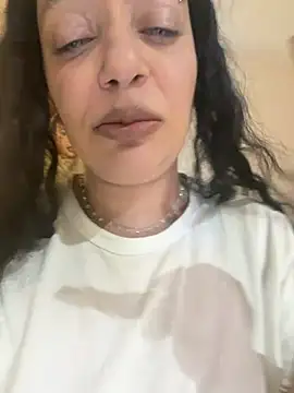 PichyPrettyPussy online show from February 2, 3:22 pm