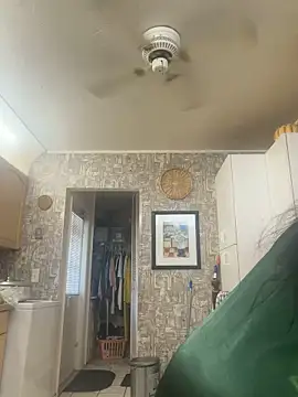 PichyPrettyPussy online show from December 22, 3:23 pm