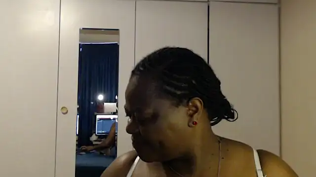 MatureBoobsDiva online show from November 1, 2:44 pm