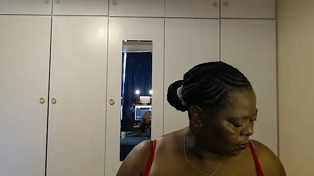 MatureBoobsDiva online show from October 15, 2:36 pm