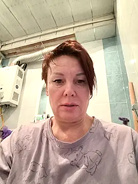 Snapshot of _lady_red_ chatting on February 15, 8:57 am lady red online show from February 15, 8:57 am