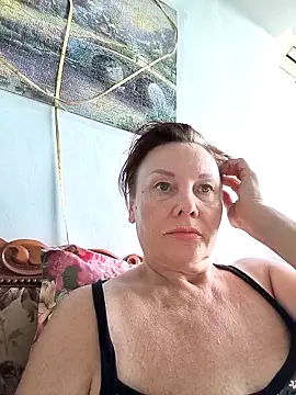  lady red  online show from September 11, 11:54 am