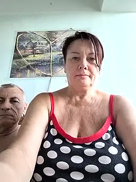  lady red  online show from October 28, 12:48 pm