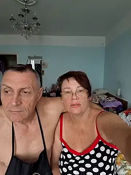  lady red  online show from September 24, 6:09 am