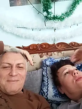 Snapshot of _lady_red_ chatting on February 13, 9:31 am lady red online show from February 13, 9:31 am