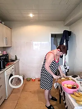  lady red  online show from October 25, 12:04 pm