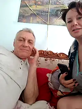  lady red  online show from March 3, 6:31 am