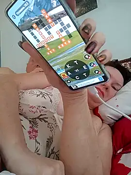  lady red  online show from March 21, 5:43 am