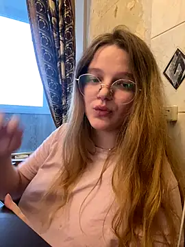 -MimmiLissa- online show from December 14, 7:03 am